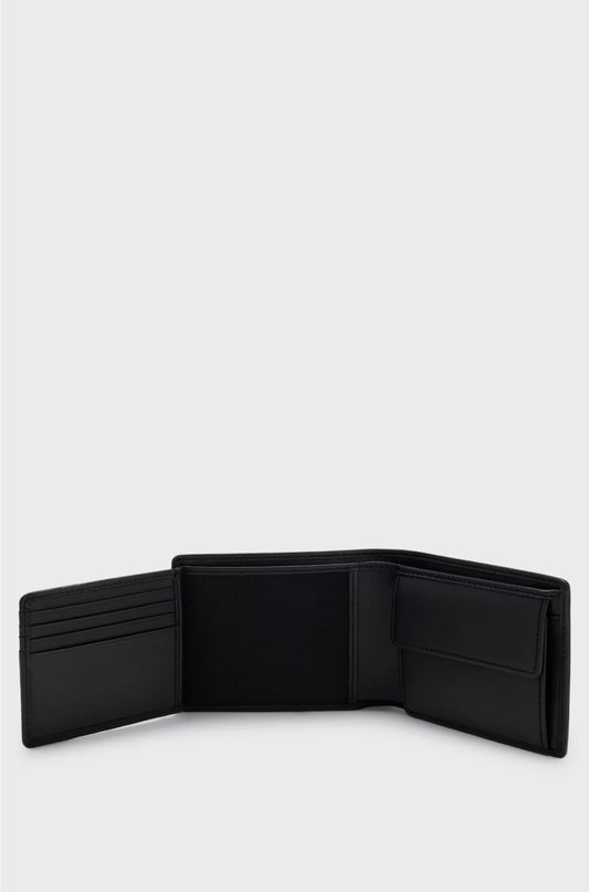 TRI-FOLD WALLET IN MICRO-GRAINED LEATHER