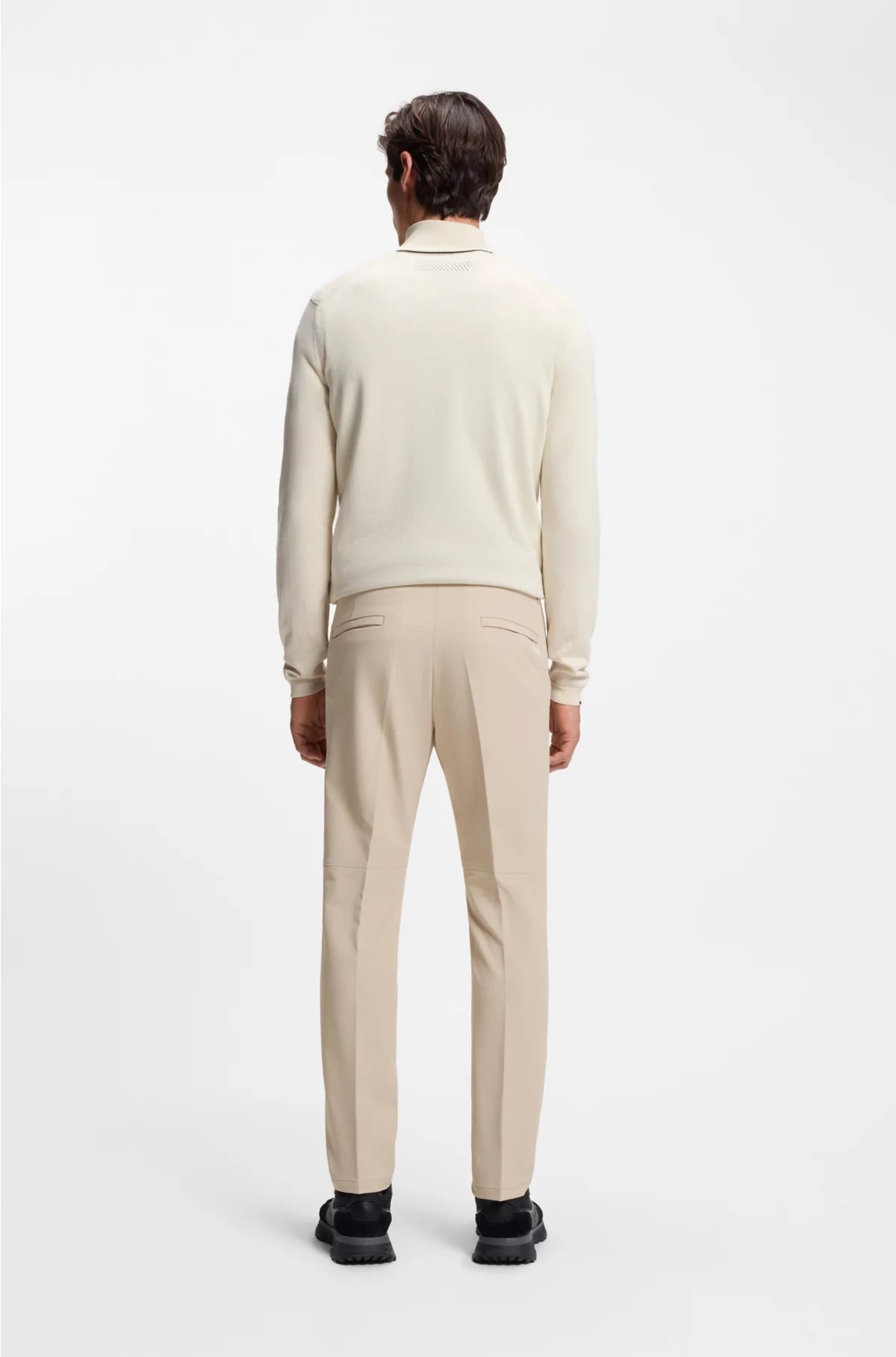 REGULAR-FIT TROUSERS IN WATER-REPELLENT STRETCH FABRIC