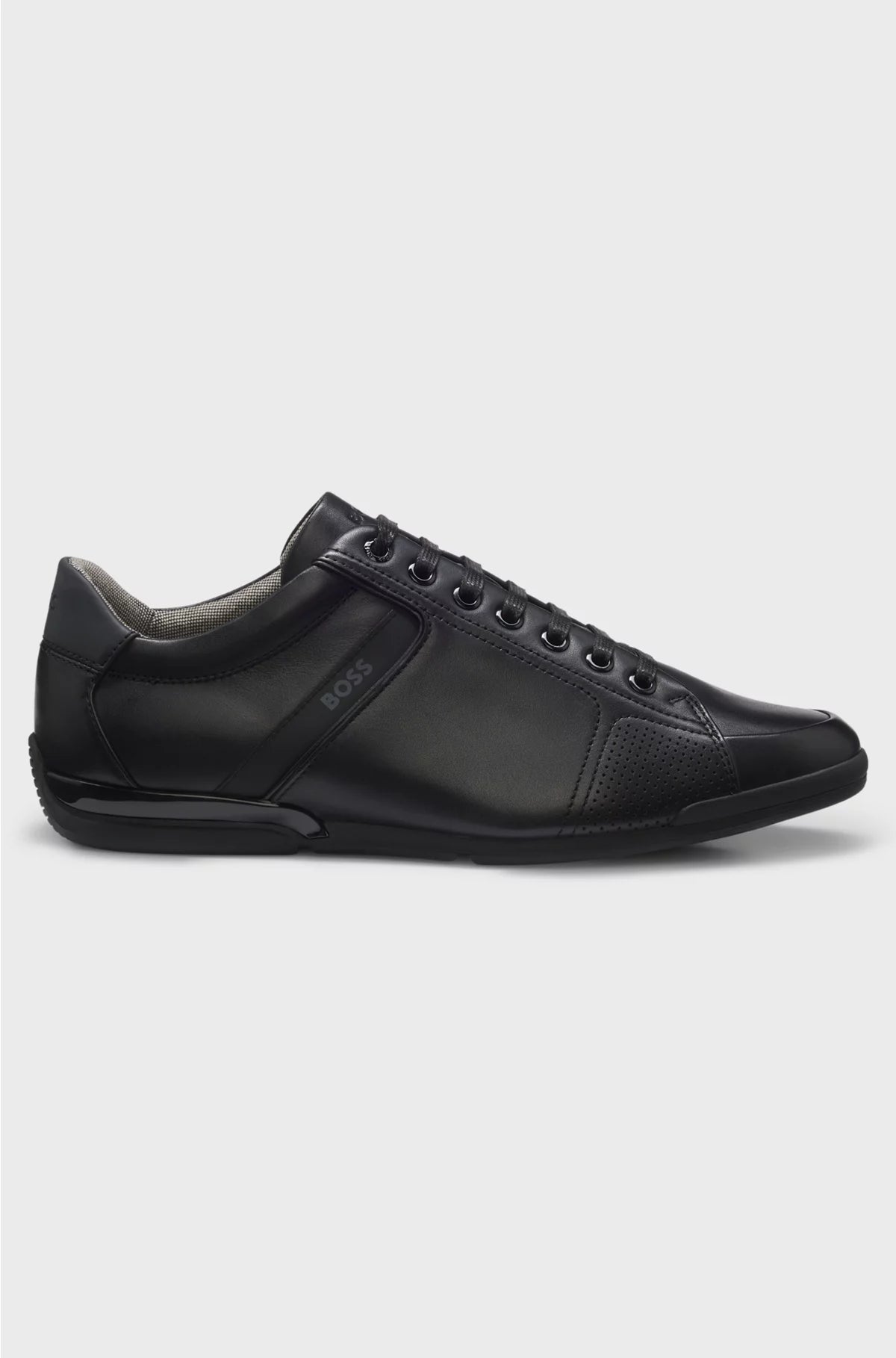 LEATHER TRAINERS WITH ODOUR-CONTROL LINING
