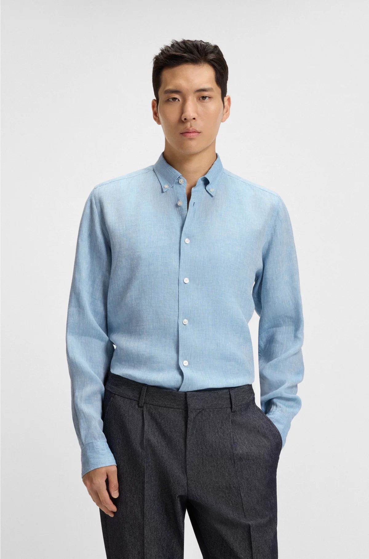 REGULAR-FIT BUTTON-DOWN SHIRT IN LINEN
