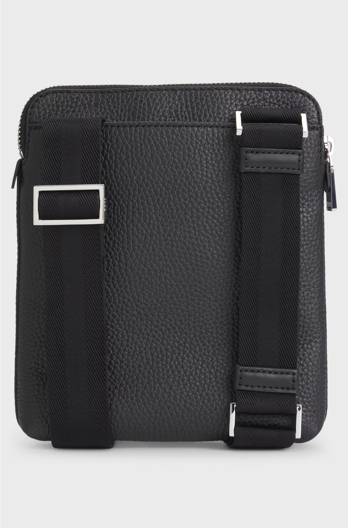 ENVELOPE BAG IN GRAINED ITALIAN LEATHER WITH EMBOSSED LOGO