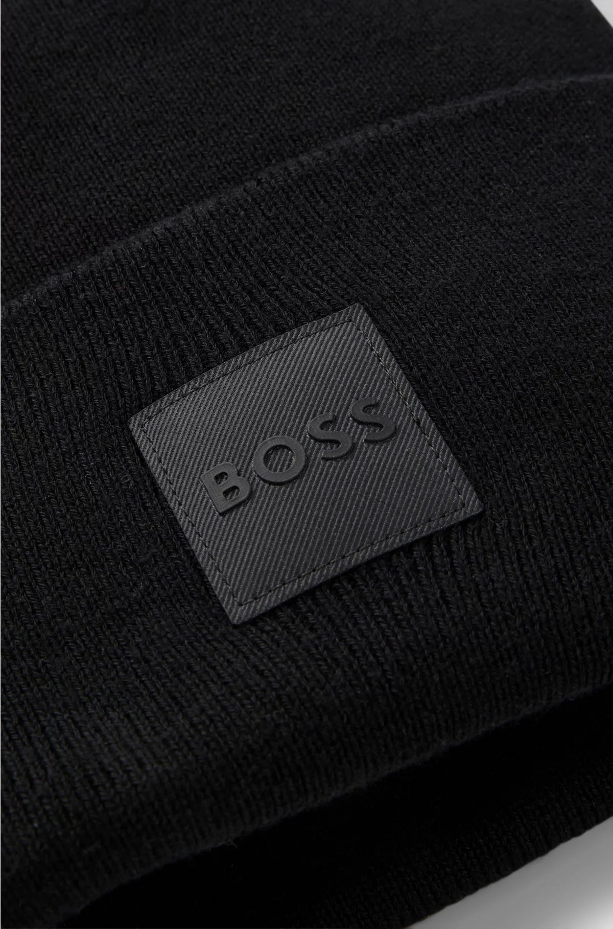 BEANIE HAT IN COTTON WITH LOGO LABEL