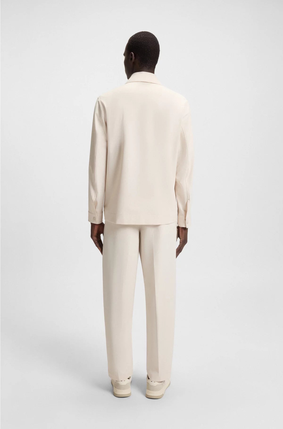 PACKABLE RELAXED-FIT OVERSHIRT IN PERFORMANCE-STRETCH FABRIC