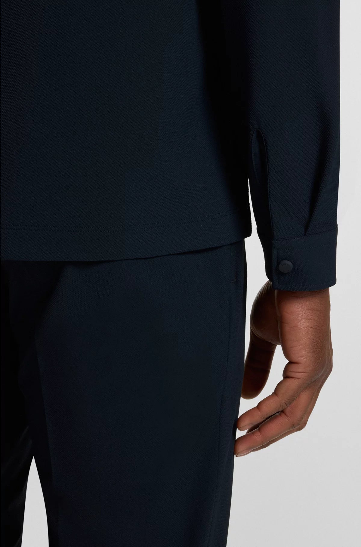 RELAXED-FIT OVERSHIRT IN PERFORMANCE-STRETCH TWILL