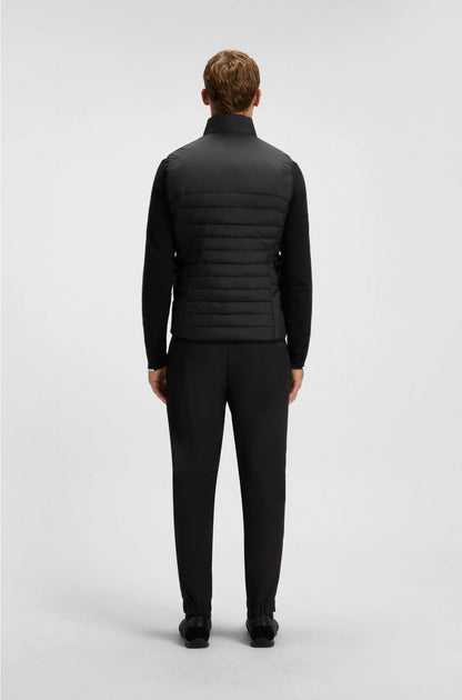 WATER-REPELLENT GILET WITH DECORATIVE REFLECTIVE ACCENTS