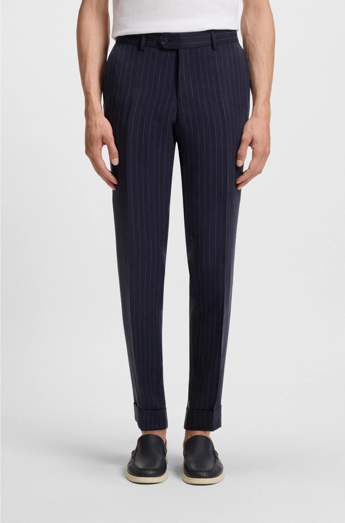 SLIM-FIT SUIT WITH VERTICAL STRIPE