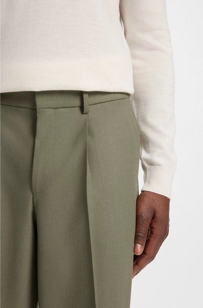 RELAXED-FIT TROUSERS IN MACHINE-WASHABLE STRETCH FABRIC