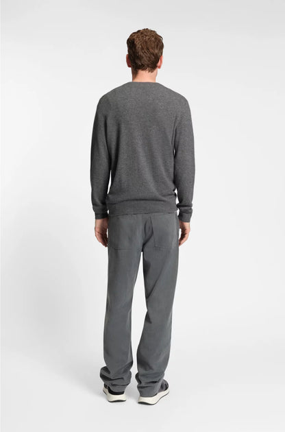 REGULAR-FIT SWEATER IN PURE CASHMERE