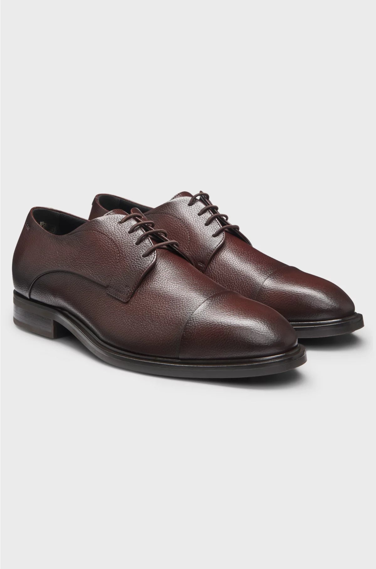 CAP-TOE DERBY SHOES IN GRAINED LEATHER