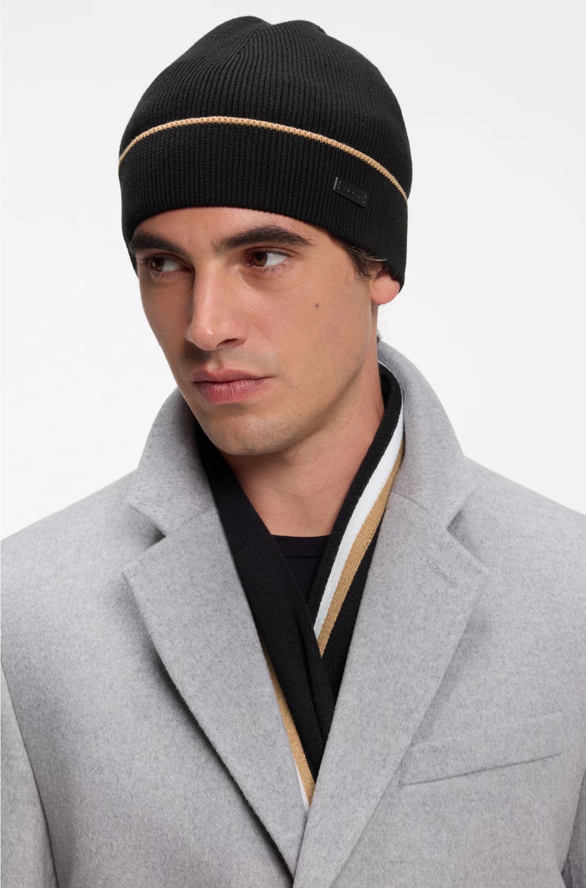 HAT AND SCARF GIFT SET WITH STRIPE DETAILS