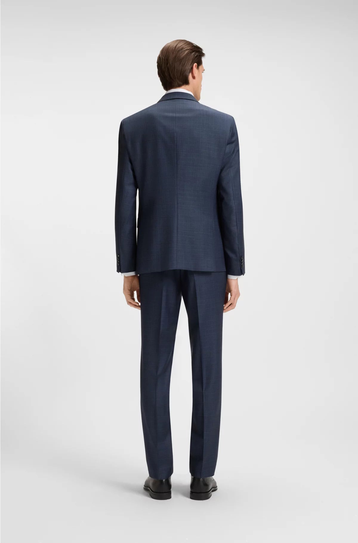 TWO-PIECE SLIM-FIT SUIT IN CHECKED VIRGIN WOOL