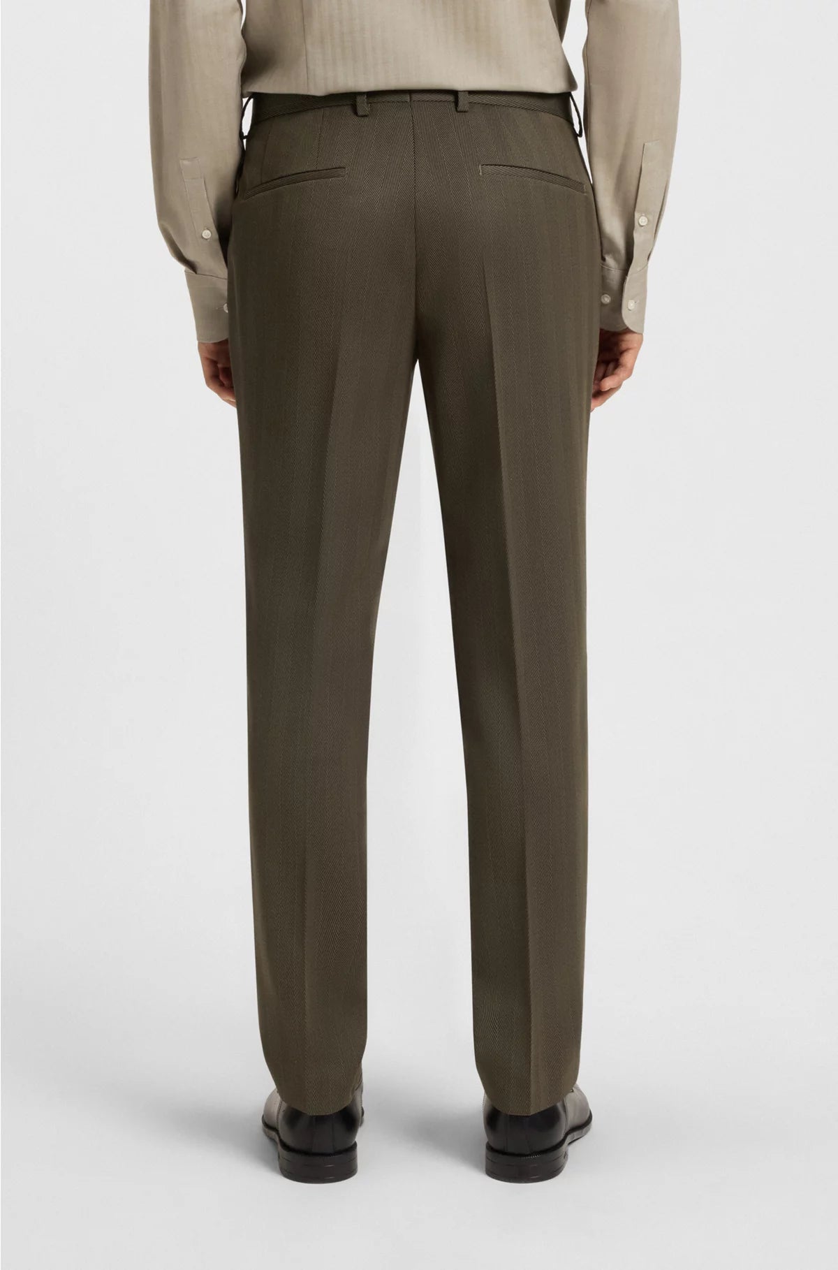 TWO-PIECE SLIM-FIT SUIT IN A HERRINGBONE WOOL BLEND