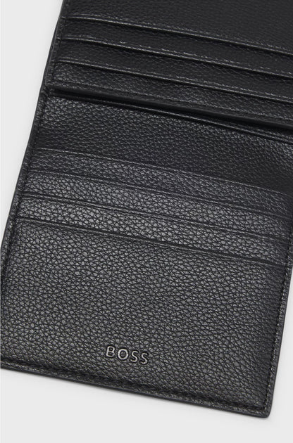TRIFOLD CARD HOLDER IN GRAINED FAUX LEATHER